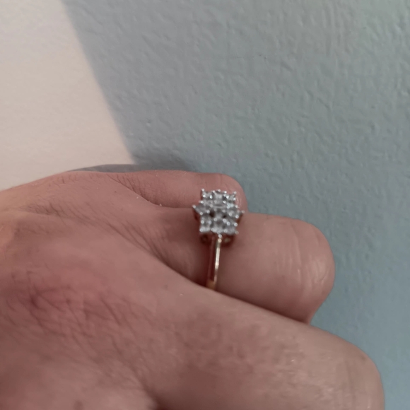 Sale!! .5 carat new diamond cluster ring - Picture 11 of 11